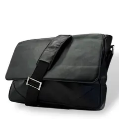 新品同様✨ダンヒル ショルダーバッグ ナイロン　レザー ブラック系 DUNHILL ロゴ レザー ショルダーバッグ 黒 クロスボディバッグ