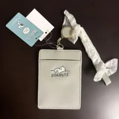 PEANUTS スヌーピー 刺繍 リール式パスケース