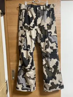 VOLCOM スノーボードパンツ カーゴパンツ　サイズ　M