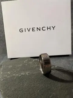 Givenchyリング15号前後