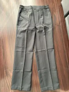 新品　黒ポリエステル100% スラックス Mサイズ