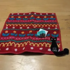 Atsuko Matano 赤い花柄タオルハンカチ