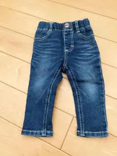スリムフィットデニムパンツ