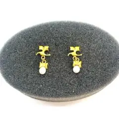 Y512-402　Courreges クレージュ ロゴ パール ピアス ゴールド