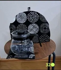 32▼　サークルツリー　ブラック　ティーコゼー ティーポットカバー　ティーコジー