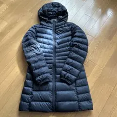 ユニクロ フーデットライトダウンコート
