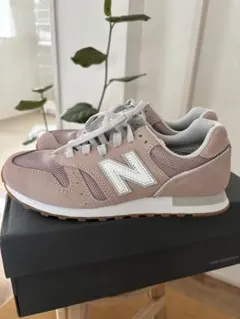 ニューバランス スニーカー ピンク 23.5センチ レディース