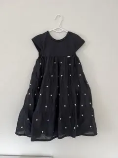【値下げ中】petit main 黒 ドット刺繍 ワンピース 110