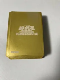 遊戯王　初期ロゴ　初期スリーブ　メタリックゴールド　75枚　④ 2025年最新】遊戯王 金ロゴ スリーブの人気アイテム - メルカリ