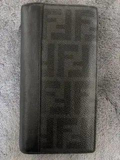 Fendi ブラックレザー 長財布