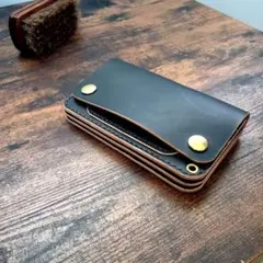 【丘染め　ブラック】　ミドルトラッカーウォレット