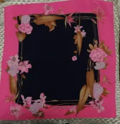 【美品✨】レオナール　スカーフ　花柄　トリム 楽天市場】レオナール スカーフの通販