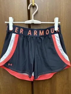 UNDER ARMOUR スポーツショートパンツ 黒