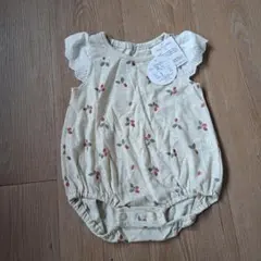 新品　イチゴ柄ロンパース
