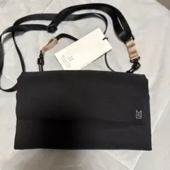 MILESTO Hutte マルチショルダーバッグ ブラックのサムネイル
