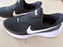 Nike ブラック スリッポン スニーカー