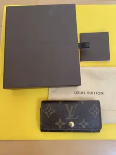 LOUIS VUITTON モノグラムキーケース