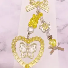 ビーズキーホルダー　キーホルダー　イエロー　きいろ　y2k 韓国　コレクトブック