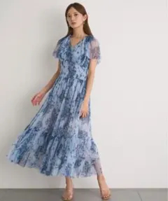 SNIDEL Sustainableプリントケープチュールドレス　ワンピース