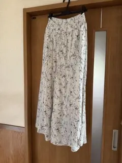グローバルワーク　サラサラサテンフレアパンツ　ゴムウエスト