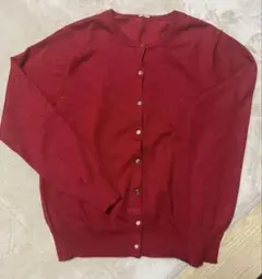 赤　ボタン付き長袖カーディガン