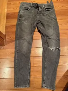 ZARA ダークグレー スキニーデニム(32インチ)