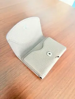 Maison Sbond メゾンエスボンド グレージュ レザーのサムネイル
