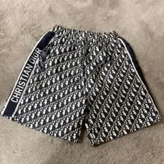 2025年最新】diorショートパンツの人気アイテム - メルカリ