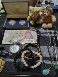 アクセサリーとコインセット(処分セール)