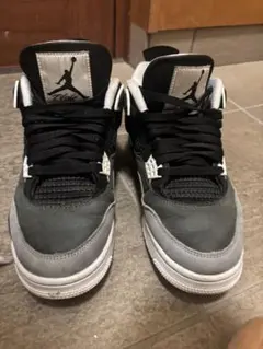 Air Jordan 4 グレー/ブラック