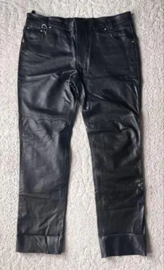 Item thumbnail for item c4d1e555-d0e3-4e5f-998b-75e424b5b3f1