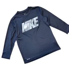 NIKE ナイキ 長袖カットソー ブラック 男の子　黒　ロンT スポーツ
