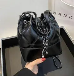 チェーンストラップ付き　女性用　バケットバッグ　ショルダーバッグ