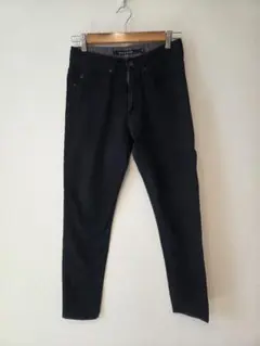 古着　NIKO ANDブラック スキニーデニムパンツ Mサイズのサムネイル