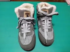 Item thumbnail for item 81a0cb3a-0dd3-4356-9f12-36a9b1e85952