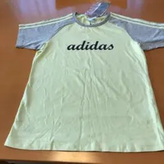 セール　レディースアディダスTシャツM 未使用のサムネイル