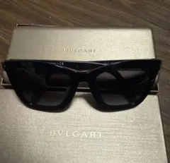 BVLGARI ブラックサングラス 8233-Fのサムネイル