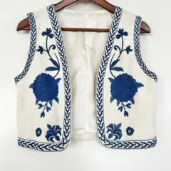 【美品・新品未使用】Ivory Flower 刺繍 ジレ