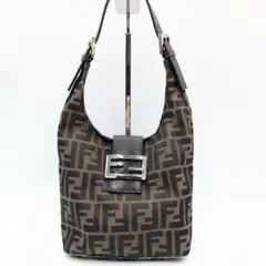 【美品】FENDI フェンディ マンマバケット ズッカ FF金具 ワンショルダー