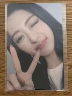 LE SSERAFIM HOT ラキドロ ユンジン