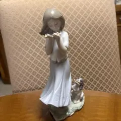LLADRO　リヤドロ　【風にたくして】