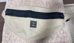 CHANEL ボディバッグ ベージュ・ブラック
