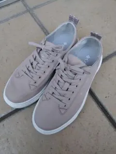 Item thumbnail for item 46d09de5-e703-4fe4-ae8c-3504481b7710