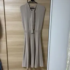 ロペ　ピクニック　ベージュ ノースリーブ ニットワンピース