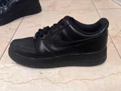 Nike Air Force 1 ブラック スニーカー