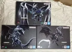 モンスターアーツ　青眼の白龍、真紅眼の黒竜、スターダスト・ドラゴン　3点　未開封