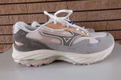 新品☆ミズノ WAVE RIDER β スニーカー 26cm MIZUNO