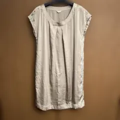 pour la frime チュニック ベージュ フレンチスリーブのサムネイル