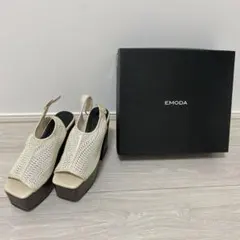 エモダ新品！EMODA ウッドバルキー SLINGバック サンダルのサムネイル