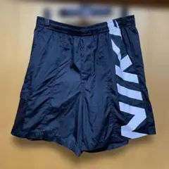 NIKE SB ショートパンツ ブラック XLサイズのサムネイル